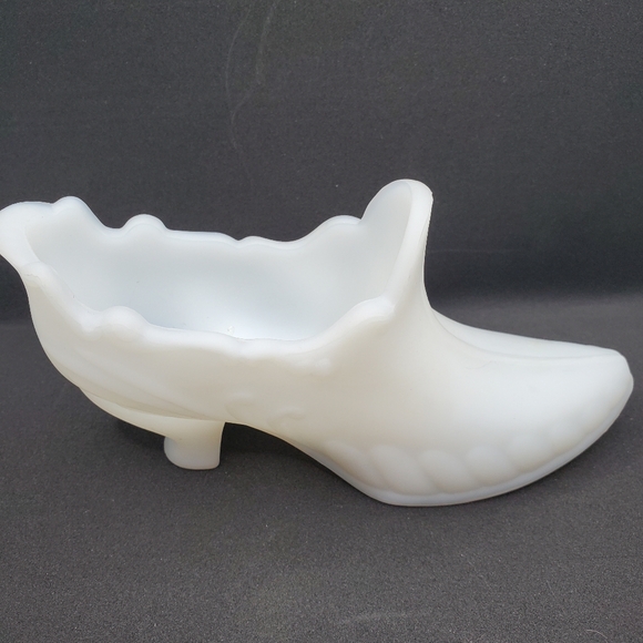 Fenton Glass shoe - Picture 4 of 4